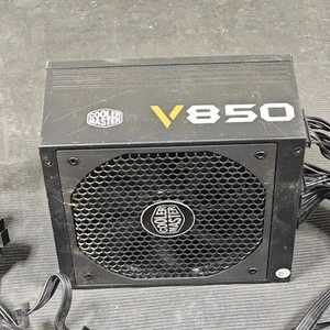 Alimentation Cooler Master V850 - Fonctionne, signes d'utilisation, sans câbles - Photo 1/5