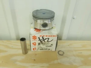 NOS Suzuki GM 96062031 Piston Kit 12100-61830-0B0 - Bild 1 von 11