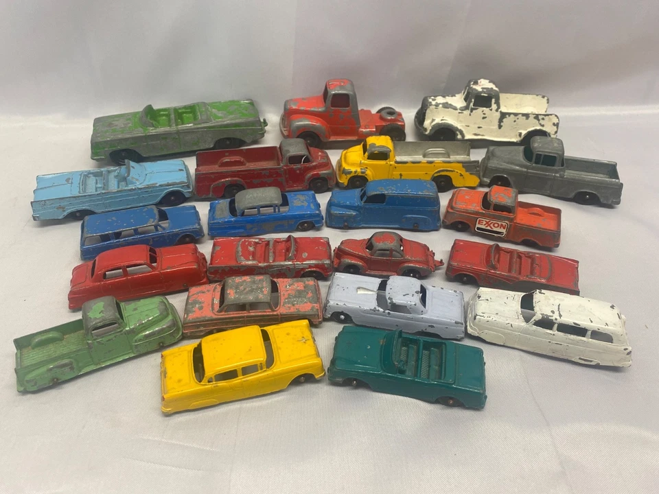 Coches diecast Tootsie Toys años 50 — Ford y Chevy — 3” y 4” — LOTE de 21 — Envío gratuito Foto 1 de 4