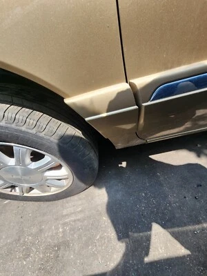 1998-1999-2000-2001-2002 LINCOLN CONTINENTAL LEFT FENDER MOLDING TRIM BH - Image 1 of 2