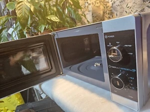Sharp YC-MS01U-S NEW Manual 20 Litre Solo Microwave 5 Power Levels 800W Silver - Picture 1 of 16