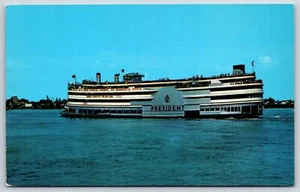 Postcard Steamer President Cruising The Mississippi, New Orleans, LA Unposted - Picture 1 of 2