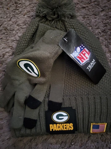 New NFL Green Bay Packers Military Beanie &Gloves Salute to Service Set One Size Cover