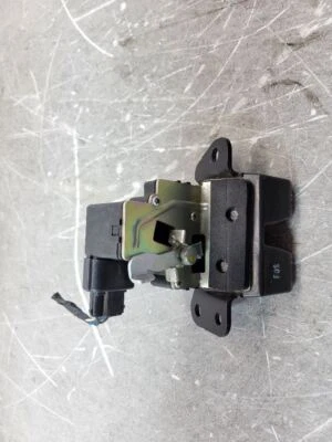 Kia Sorento 2011 2012 2013 puerta levadiza cerradura pestillo 812301H000 Foto 1 de 4