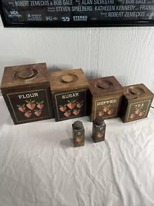 Botes de madera de fresa Woodcrest Styson de colección soporte para cartas sal pimienta agitadores - Imagen 1 de 20