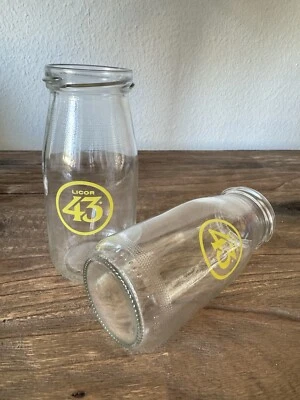 2x Likör 43, Licor 43, Glas, Milchglas, Milchkännchen NEU - Bild 1 von 3