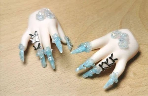 Mdd Light Blue Dollfie Dream Nail Hand Custom Semi-White Skin - Picture 1 of 3