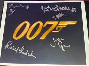 Autógrafos de James Bond certificado de autenticidad/certificado 007 firmado Fotografía Imagen película Bond Girls - Imagen 1 de 7