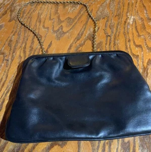 Calderon Clutch Handbag Black Soft Leather Purse with Kisslock closure - Picture 1 of 5