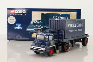 Corgi 30501; Ford Thames Trader Artic Flatbed; Pickfords; Excellent Boxed