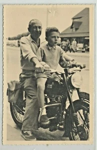 C.P.A / PHOTO / THÈME / MOTOCYCLISME / VERS 1950 - Picture 1 of 1