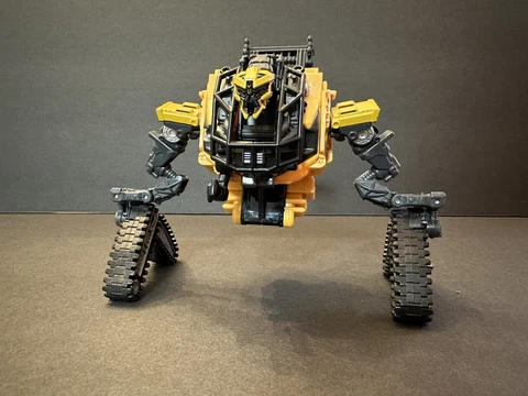 Hasbro Transformers Studio Series Construction Hightower 47 Deluxe Incomplete Cover