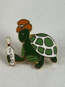 Bowling Lapel Bag Pin Turtle in Orange Hat 200 Club Award Metal Enamel 1” - Picture 1 of 2