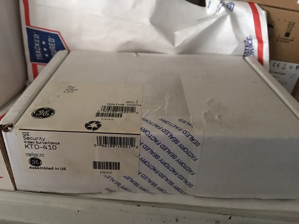 GE Security KTD-410 Interface Unit W/ Cables NEW IN BOX - Image 1 of 2