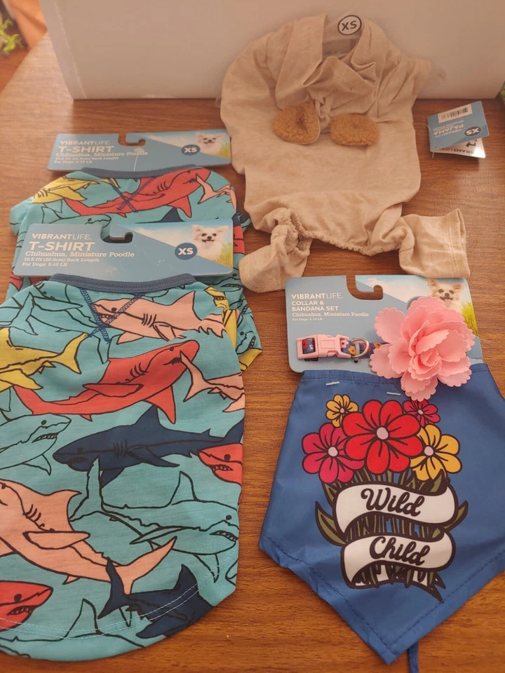 XXS DOG SHARK TSHIRT Vibrant Life 3-7 Pounds rainbow great white