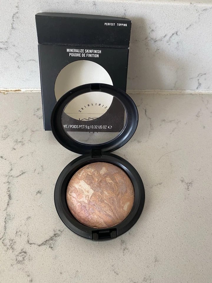 MAC mineralize skinfinish -perfect topping - NIB  - Image 1 of 1