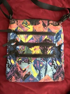 Adorno Hecht De Hombre Schultertaschenbuch - Bild 1 von 5