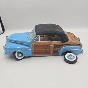 Ford Sportsman Convertible 1946 1/18 por: Road Signature Series - Ruedas dañadas - Imagen 1 de 10