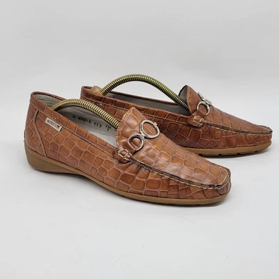 Mocasines Mephisto Cool-Air para mujer de cuero marrón con estampado de cocodrilo talla US 7 Foto 1 de 4