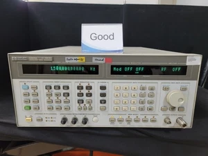 HP 8664A: Synthesized Signal Generator, 0,1 bis 3000 MHz (0246) - Bild 1 von 12