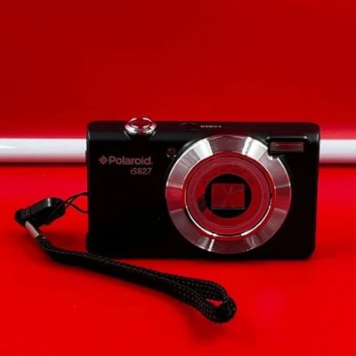宝丽来 (iS827) 黑色数码相机光学 8 倍变焦镜头 — 第 1/2 张图片