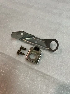 Halter Antenne BMW E30 3er Radio manuell Hirschmann Wisi Bracket original neu - Bild 1 von 4