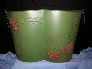 Metal Letter/Mail box, hangs on the wall - Picture 1 of 3