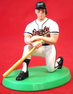 Starting Lineup Action Figure Cal Ripken Jr. Team Of The 90's MLB Kenner 2000 - Picture 1 of 2