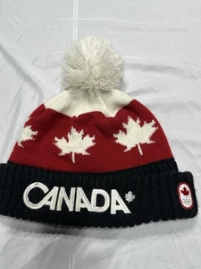 Canada Olympic Youth Winter Bobble Hat Pom-pom Hudsons Bay - Picture 1 of 6