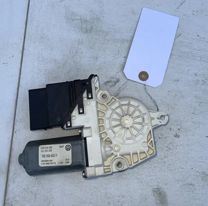 07-14 VW Jetta Passanger Rear Window Motor - Picture 1 of 4