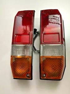 Fits TOYOTA LAND CRUISER FJ70 TAIL LIGHTS Luces Pair NOT NEWER MODELS - Picture 1 of 4
