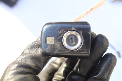 MERCEDES BENZ CLK430 CLK320 1998-2002 EXTERIOR PUERTA DELANTERA IZQUIERDA MANIJA CERRADURA J132 Foto 1 de 4