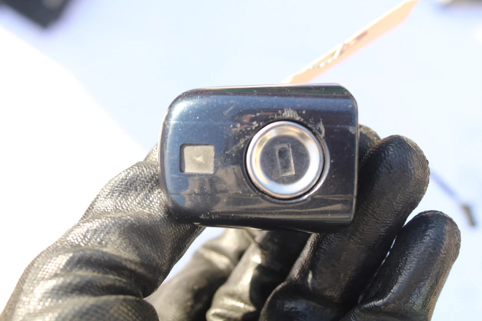 MERCEDES BENZ CLK430 CLK320 1998-2002 EXTERIOR PUERTA DELANTERA IZQUIERDA MANIJA CERRADURA J132 Foto 1 de 4