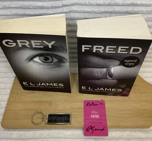 EL James Signed Grey & Freed Plus Key Ring & Signed Exclusive The Mister Card - Picture 1 of 24