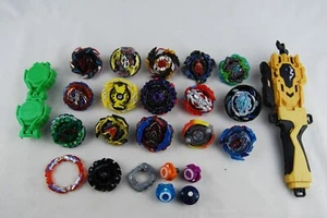 Tomy Beyblade Gran Lote Mezcla Ráfaga Bakuten Disparo Metal y Plástico Lucha Takara - Imagen 1 de 12