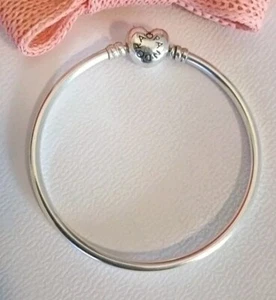 Authentic Pandora Heart Logo Clasp Silver Bangle Bracelet 18cm 596268 As New - Picture 1 of 4