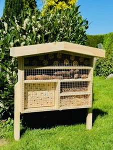 DARLUX Holz Insektenhotel XL Wildbienen Nisthilfe Insektenhaus - Bild 1 von 7