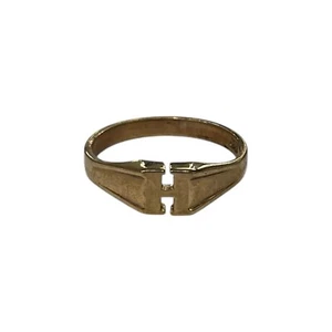 9ct 9k Yellow Gold Initial Letter H Signet Ring Size O. Brand New - Picture 1 of 7