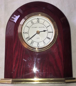 VTG Stuart Austin Desk Clock Redwood Finish Gold Trim Arch Roman Numerals Quartz - Picture 1 of 6