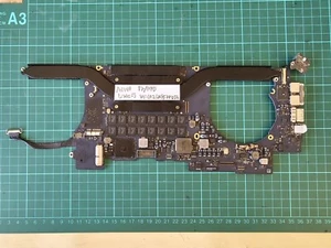 Macbook Pro 15” A1398 Late 2013 Logic Board Core I7 / 8GB - Picture 1 of 5
