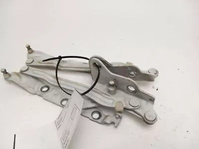 ПЕТЛИ КРЫШКИ БАГАЖНИКА подходят для VOLVO S40 2004 - 2011 - Изображение 1 из 4