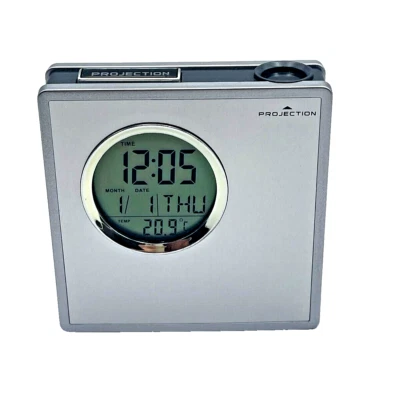 Xtime Alarma LCD Multifunción Reloj Mesa Proyector Design Vintage Snooze - Imagen 1 de 4