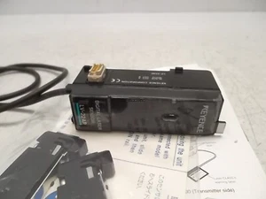 Keyence LV-22AP Laser Sensor Amplifier PNP 12-24VDC - Picture 1 of 3