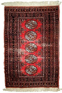 Handmade vintage Pakistani Lahore rug 2.4' x 3.9' (75cm x 119cm) 1960 - 1C627 - Picture 1 of 9