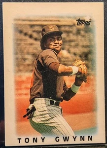 1986 Topps Major League Leaders Mini Tony Gwynn #65 San Diego Padres HOF OF - Bild 1 von 2
