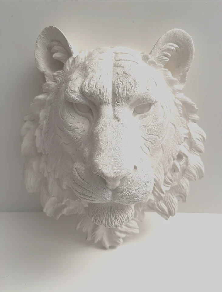 Cercano y ciervo 16" imitación taxidermia resina cabeza de león montaje en pared decoración colgante Foto 1 de 4