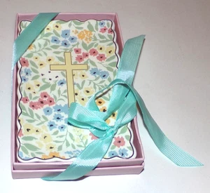 Beth Schneider 6" x 4" Keramik Schmuck Tablett mit Kreuz und Blumen NEU - Bild 1 von 3