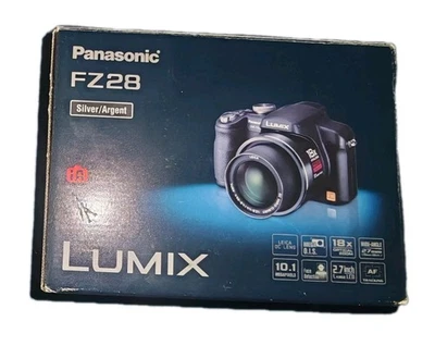 Panasonic Lumix FZ28 Digital Camera (Silver) - Complete  Boxed & Working VGC — 第 1/4 张图片