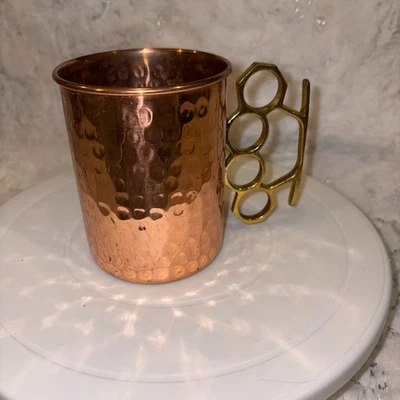 Московская кружка-мул ODI Oz из кованой меди с «латунным костяшком» сделано в Индии - Изображение 1 из 4