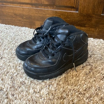 Bota Nike Little Max 90 negra/negra para niños pequeños talla 10c Foto 1 de 4